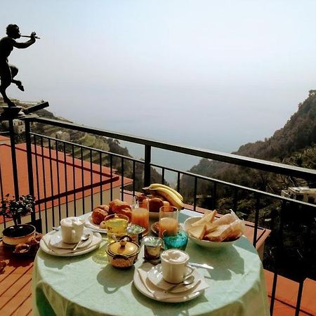 Domus Gaia Bed & Breakfast Amalfi Bagian luar foto
