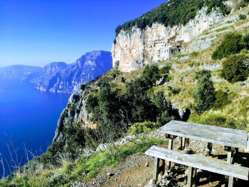 Domus Gaia Bed & Breakfast Amalfi Bagian luar foto